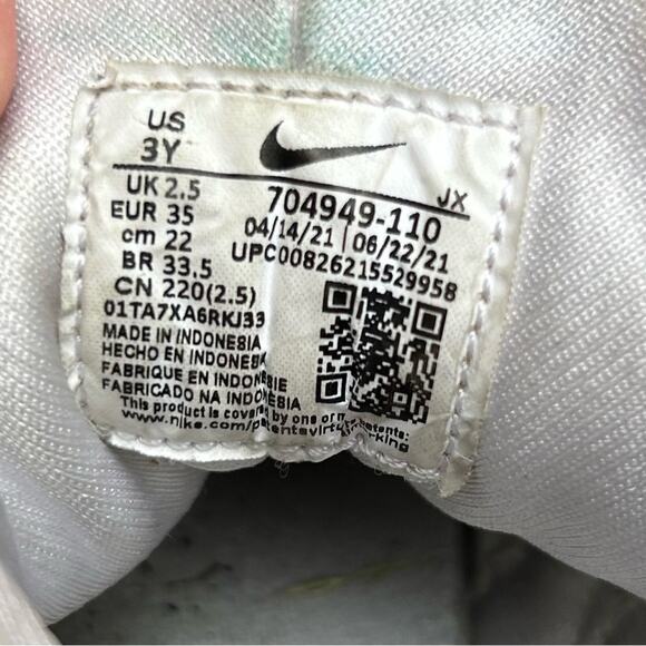 Nike Huarache Run “Triple White” - Youth Size 3Y - Picture 5 of 6